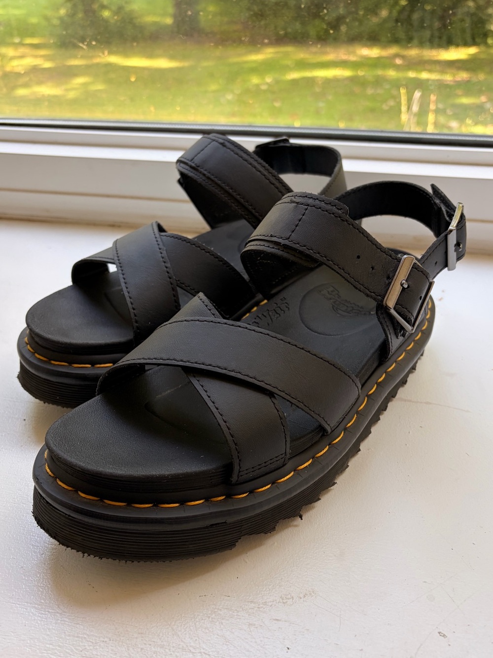 Dr. Martens Women’s VOSS II Black Platform Sandals | Size 9